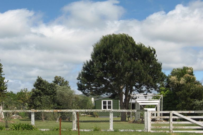 Photo of property in 5 Discovery Street, Tolaga Bay, 4077