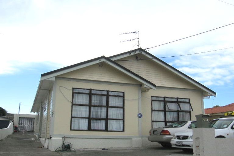 Photo of property in 203 Coutts Street, Rongotai, Wellington, 6022