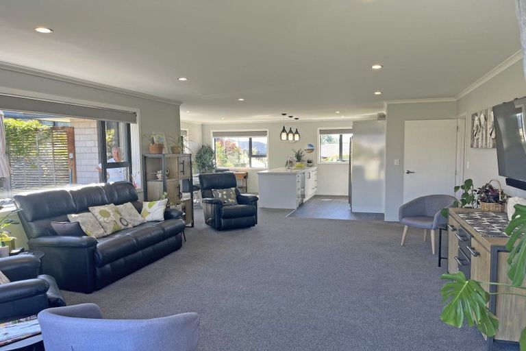 Photo of property in 15 Dove Place, Holmes Hill, Oamaru, 9401