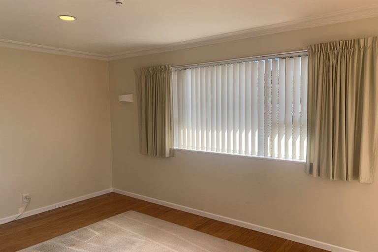 Photo of property in 11a Hillcrest Grove, Hillpark, Auckland, 2102