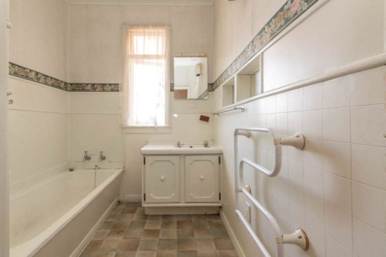 Photo of property in 94 Botanical Road, Takaro, Palmerston North, 4412