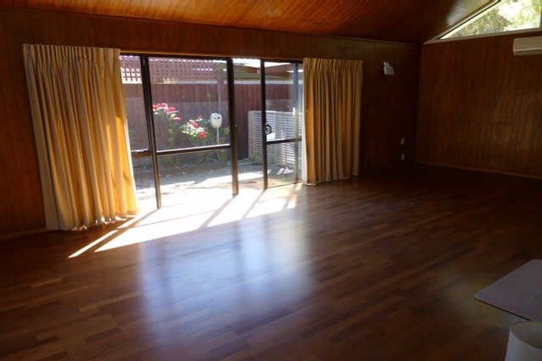 Photo of property in 27 Crosdale Place, Burnside, Christchurch, 8042