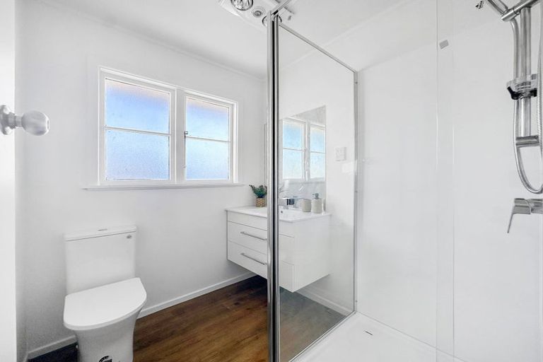 Photo of property in 77 Hargood Street, Woolston, Christchurch, 8062