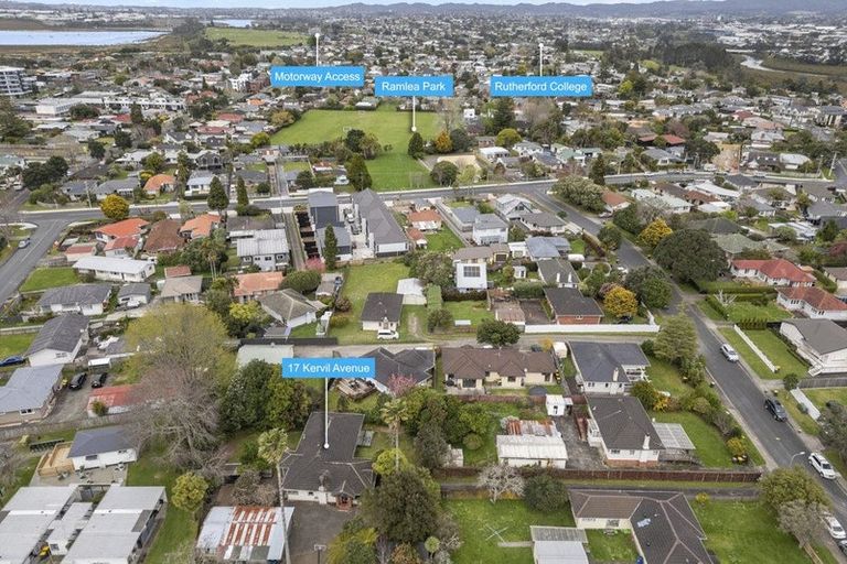 Photo of property in 17 Kervil Avenue, Te Atatu Peninsula, Auckland, 0610