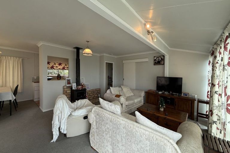 Photo of property in 83 Marellen Drive, Red Beach, 0932