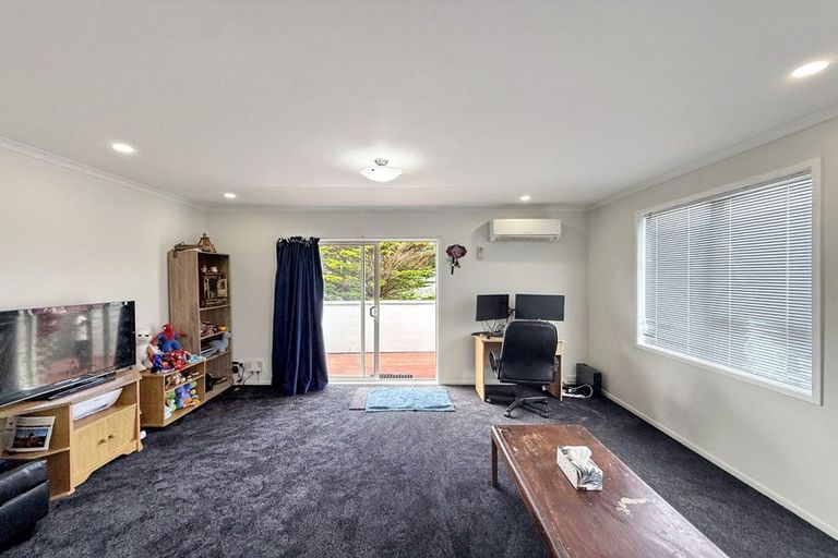 Photo of property in 280a Dowse Drive, Maungaraki, Lower Hutt, 5010
