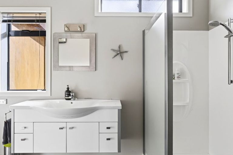 Photo of property in 49 Moana Road, Okitu, Gisborne, 4010