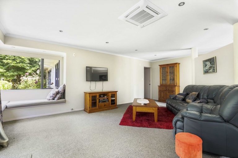 Photo of property in 51 Sunnyhills Avenue, Glenview, Hamilton, 3206