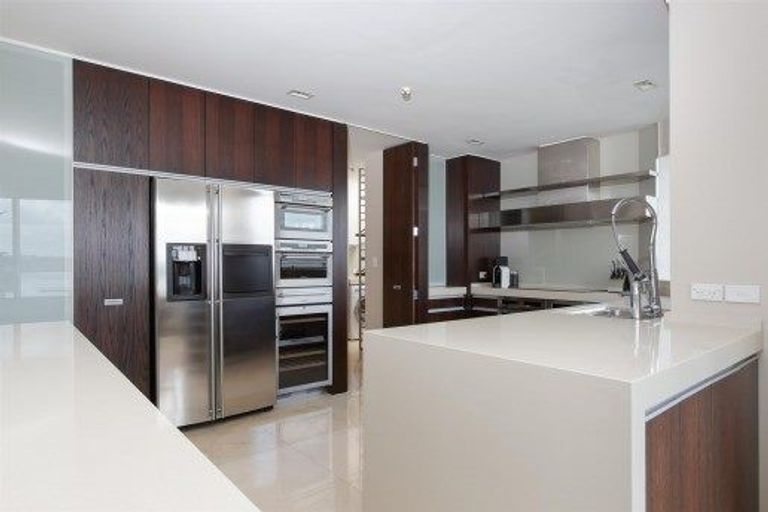 Photo of property in Shangri La Apartments, 5/97 Jervois Road, Herne Bay, Auckland, 1011