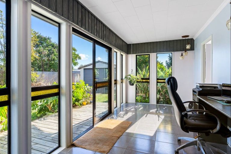 Photo of property in 15 Haldane Street, Elgin, Gisborne, 4010