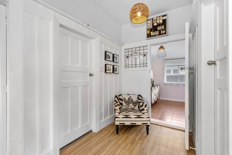 Photo of property in 22 Tower Street, Hornby, Christchurch, 8042