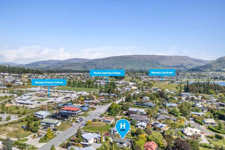 Photo of property in 58 Totara Terrace, Wanaka, 9305