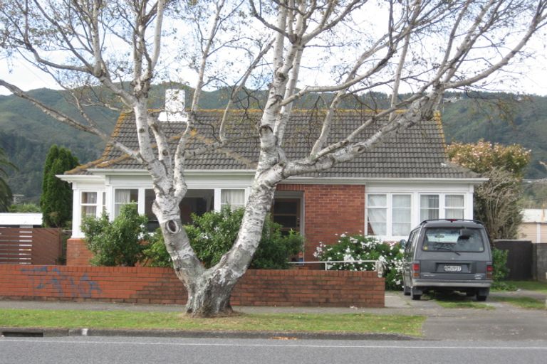 Photo of property in 218 Naenae Road, Naenae, Lower Hutt, 5011