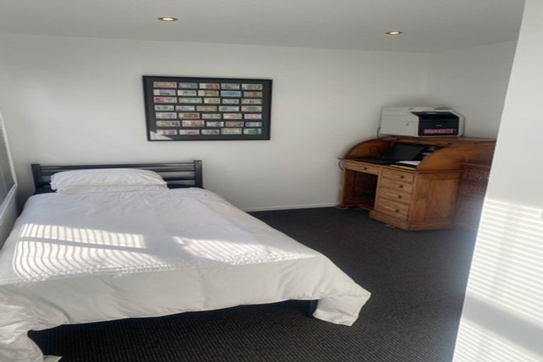 Photo of property in 272 Mangorei Road, Merrilands, New Plymouth, 4312