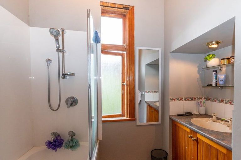 Photo of property in 72 Glen Road, The Glen, Dunedin, 9011