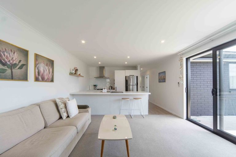 Photo of property in 2/2 Bostonkip Crescent, Fitzroy, Hamilton, 3282