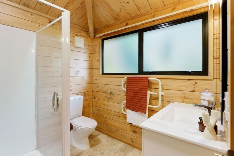 Photo of property in 53d Kotare Street, Waikanae, 5036