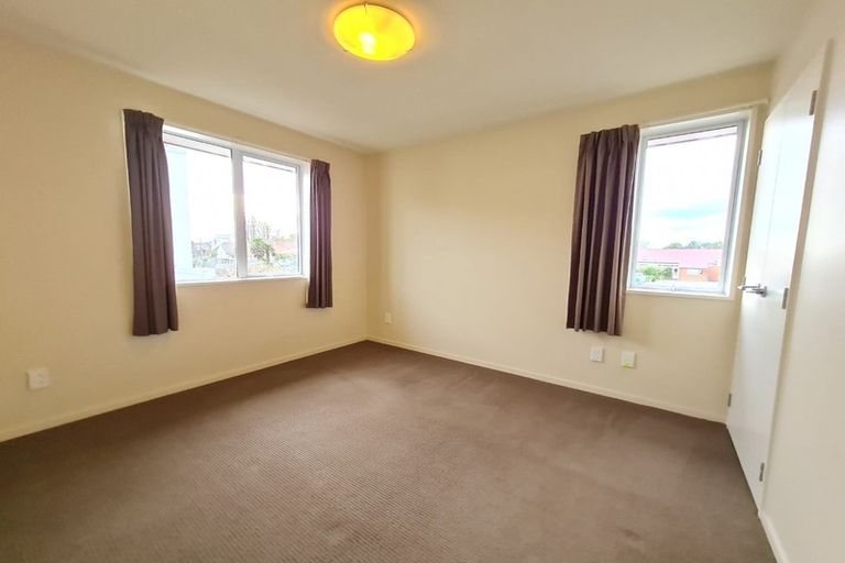 Photo of property in 672a Ferry Road, Woolston, Christchurch, 8023