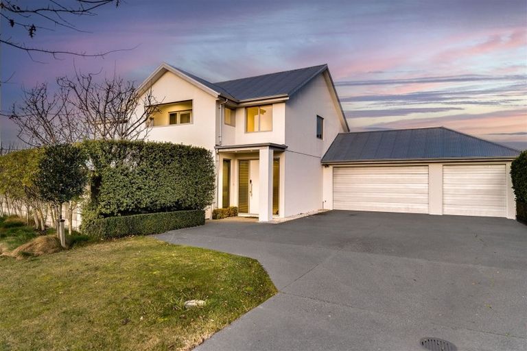 Photo of property in 1 Westpark Drive, Burnside, Christchurch, 8053