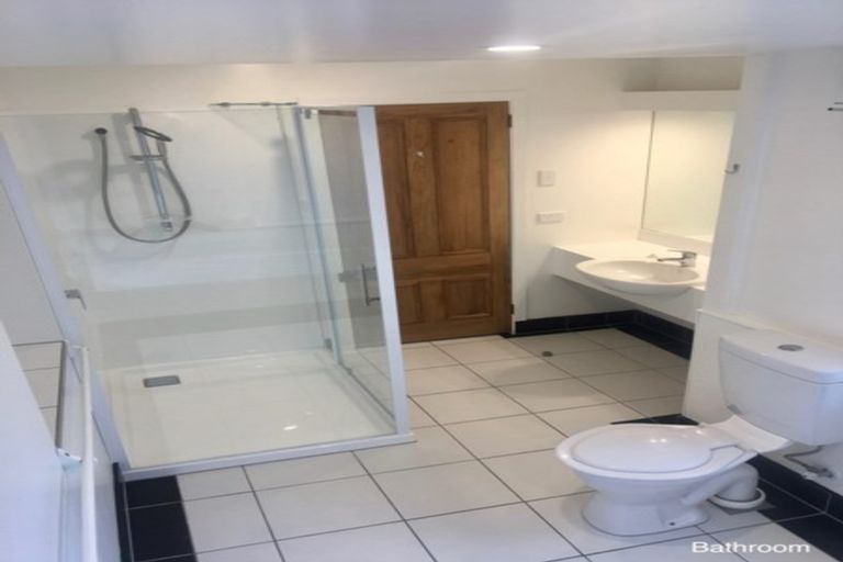 Photo of property in 107 Pirie Street, Mount Victoria, Wellington, 6011