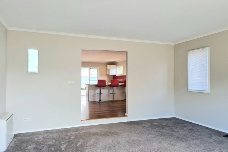 Photo of property in 11 Brown Street, Wallaceville, Upper Hutt, 5018