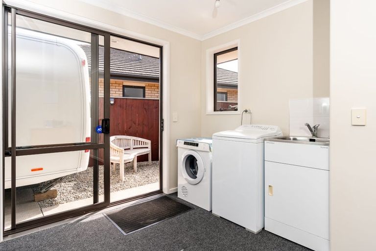 Photo of property in 3 Mcgregor Place, Paraparaumu, 5032