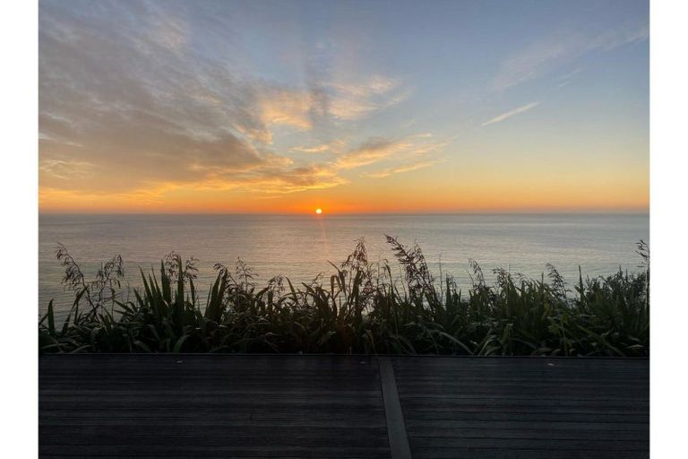 Photo of property in 132 Priestley Terrace, Bluff Hill, Napier, 4110