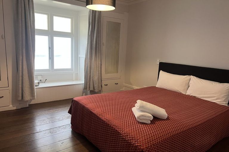 Photo of property in 295 Marine Parade, Napier South, Napier, 4110