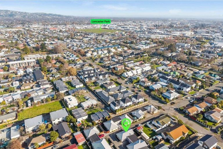 Photo of property in 74l Olliviers Road, Phillipstown, Christchurch, 8011