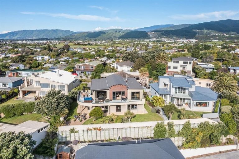 Photo of property in 3 The Palms, Raumati Beach, Paraparaumu, 5032