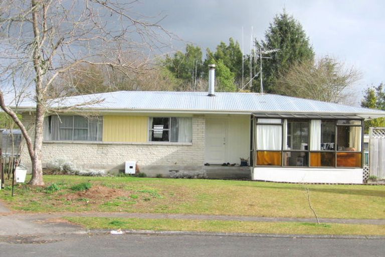 Photo of property in 11 Brookbank Place, Glenview, Hamilton, 3206