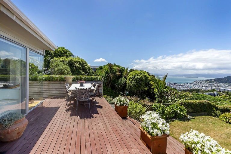 Photo of property in 55 Mitchell Street, Brooklyn, Wellington, 6021