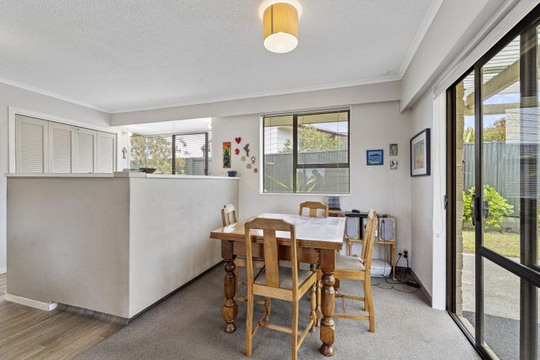Photo of property in 44 Norfolk Crescent, Otaki Beach, Otaki, 5512
