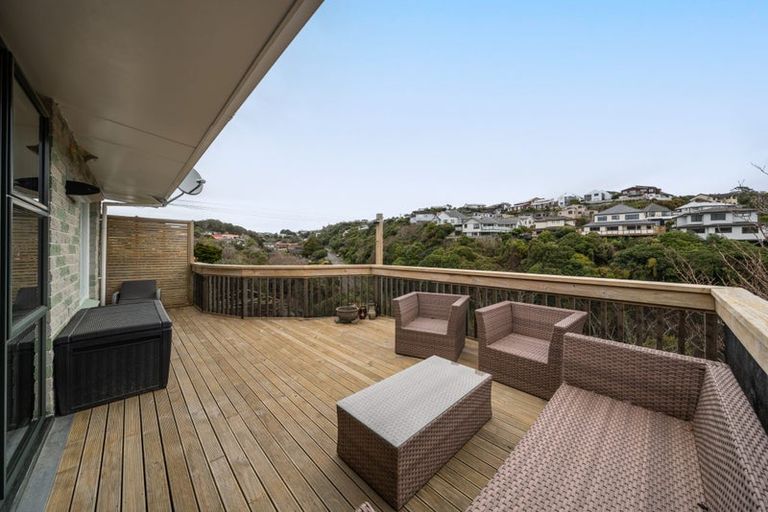 Photo of property in 17 Silverbirch Grove, Churton Park, Wellington, 6037