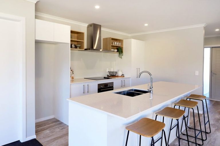 Photo of property in 42 Te Ara O Roimata, Wainuiomata, Lower Hutt, 5014