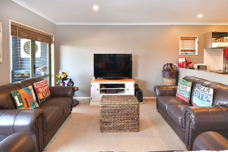 Photo of property in 34 Midshipman Court, Gulf Harbour, Whangaparaoa, 0930
