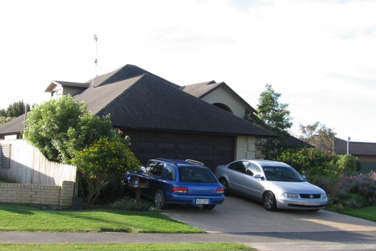 Photo of property in 193 Lakeside Drive, Orewa, 0931