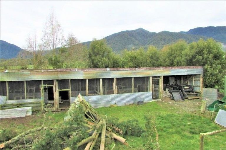 Photo of property in 88 Bell Hill Road, Inchbonnie, Kumara, 7875