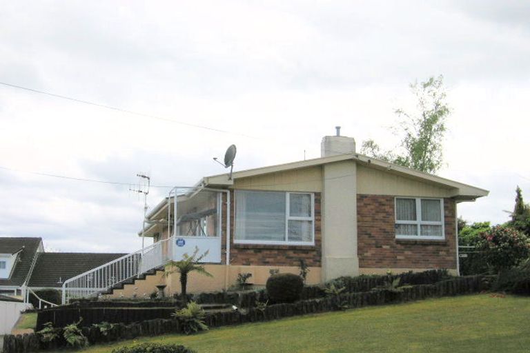 Photo of property in 92 Taupo View Road, Taupo, 3330