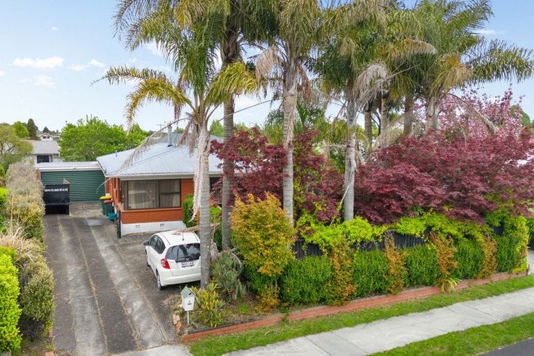 Photo of property in 6 Bowen Place, St Andrews, Hamilton, 3200