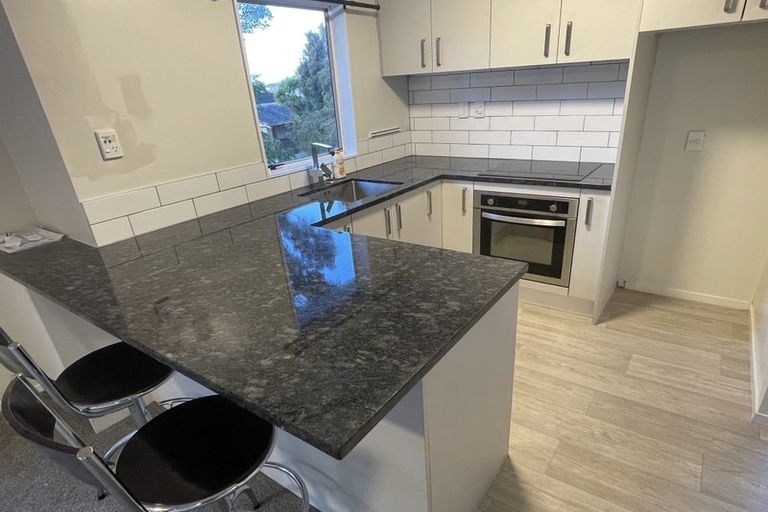 Photo of property in 1/10 Halder Place, Torbay, Auckland, 0632