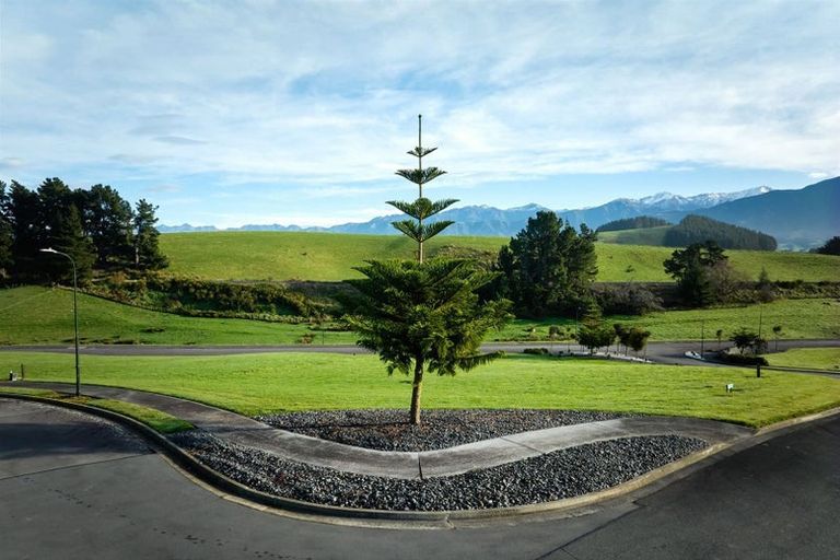 Photo of property in 6 Knowles Crescent, Kaikoura Flat, Kaikoura, 7371