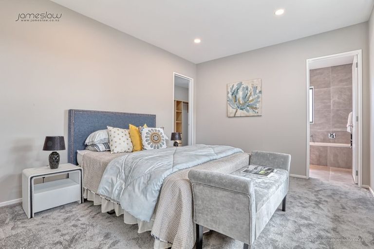 Photo of property in 7 Taimana Place, Greenhithe, Auckland, 0632