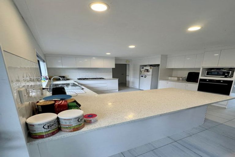 Photo of property in 58 Wattle Farm Road, Wattle Downs, Auckland, 2103