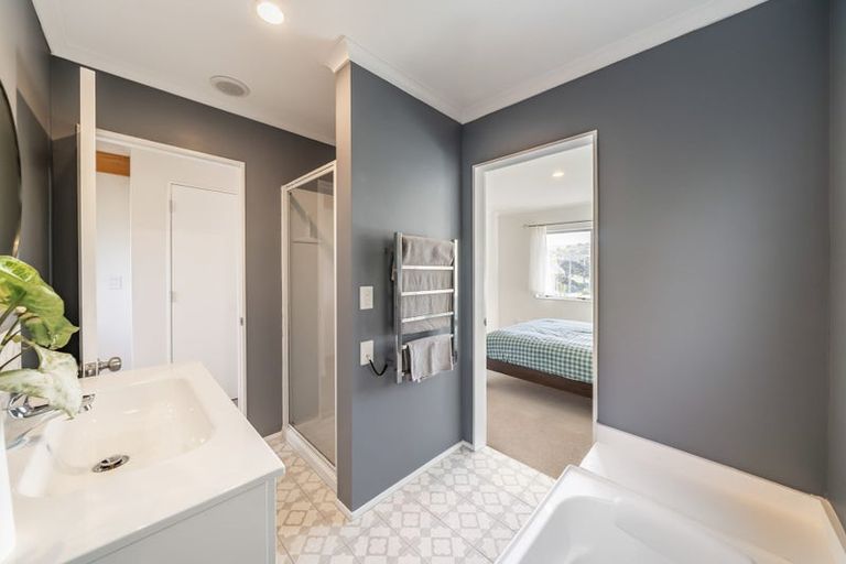 Photo of property in 115a Dimock Street, Titahi Bay, Porirua, 5022