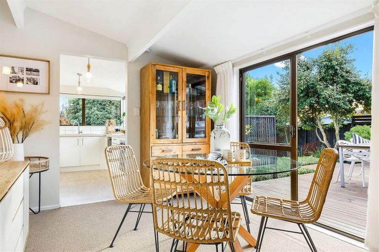 Photo of property in 9 Chatswood Place, Bishopdale, Christchurch, 8051