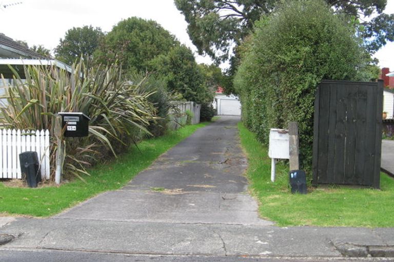 Photo of property in 1/15 Brookfield Road, Te Atatu Peninsula, Auckland, 0610