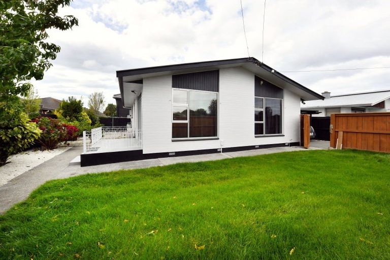 Photo of property in 36c Waimairi Road, Upper Riccarton, Christchurch, 8041