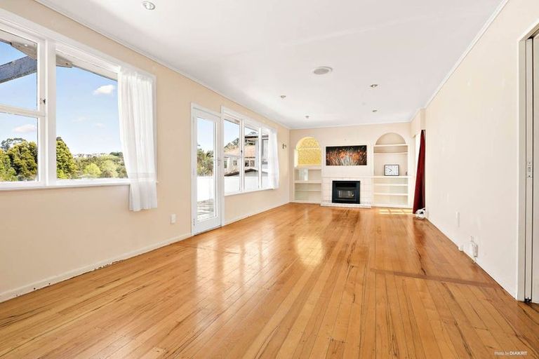 Photo of property in 29 Sycamore Drive, Sunnynook, Auckland, 0620
