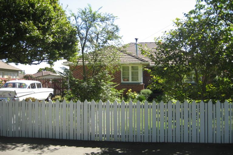 Photo of property in 33 Emmett Street, Shirley, Christchurch, 8013